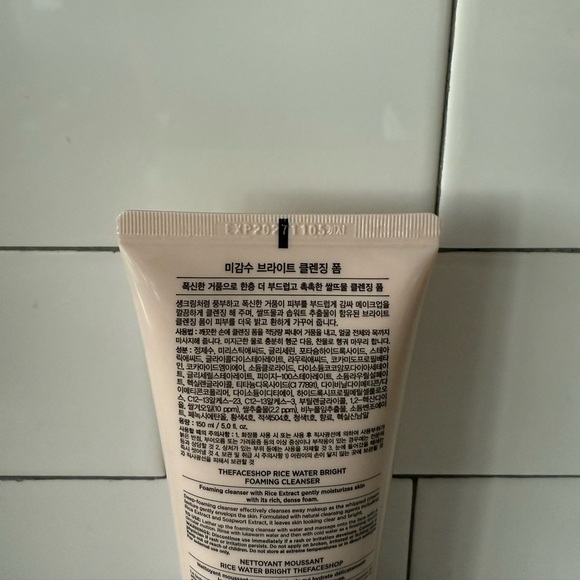 The Face Shop Rice Water Bright Foaming Cleanser K-Beauty 150ml/5 fl oz - NWT - Picture 6 of 8